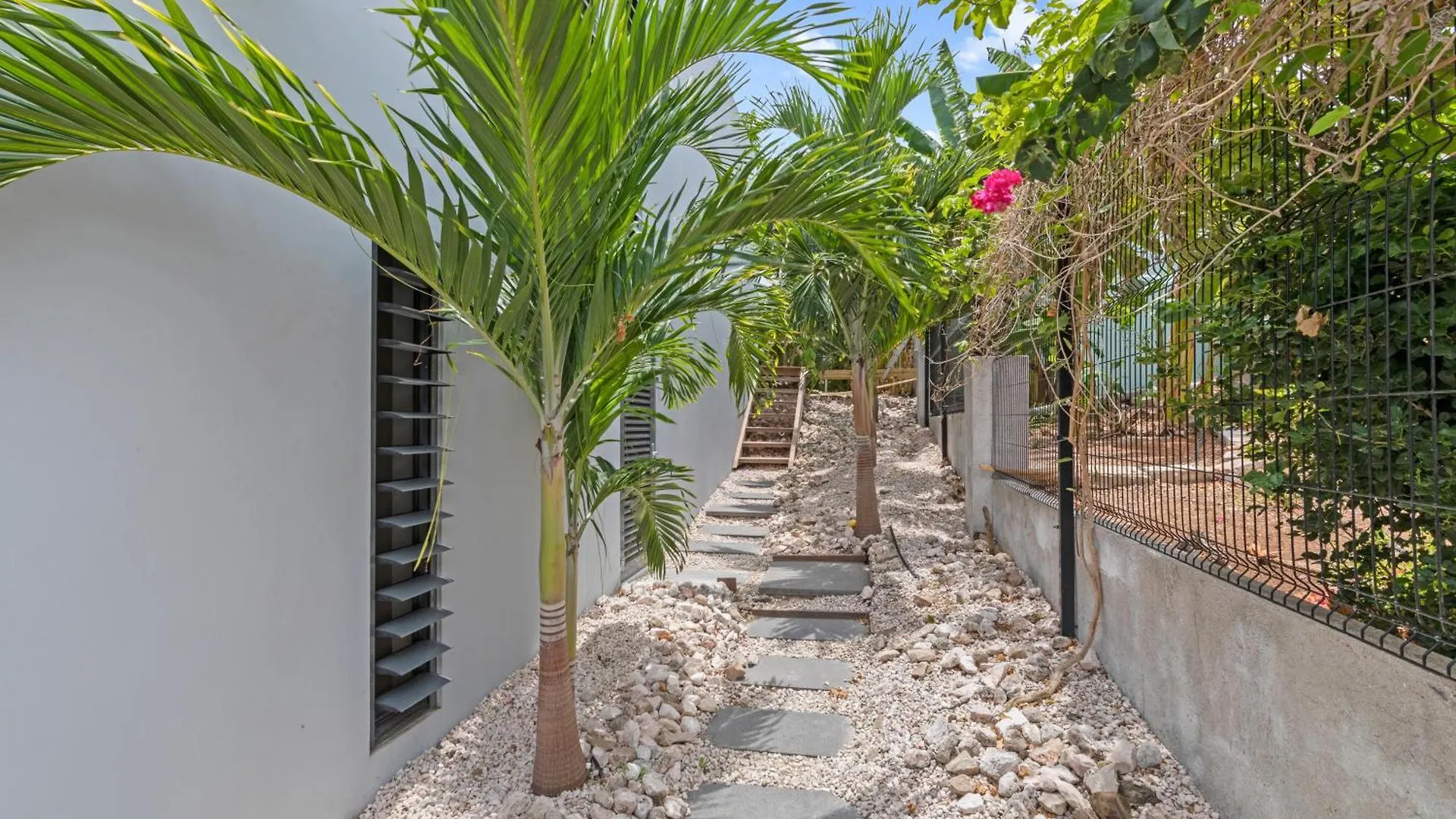 Brakkeput Abou Villa & Studio Near Jan Thiel ウィレムスタッド ゲストハウス